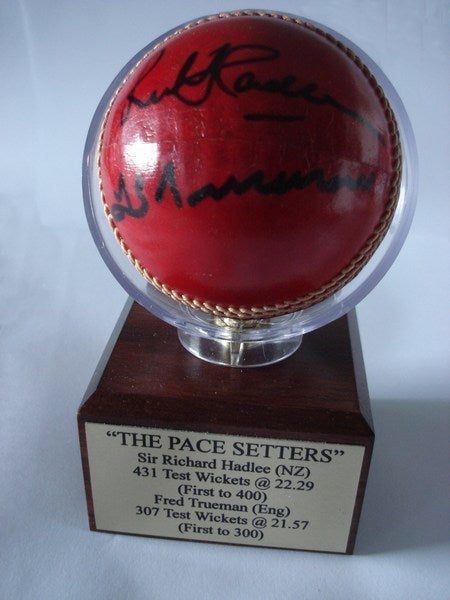 Mounted 'Trophy' cricket ball - "The Pace Setters"