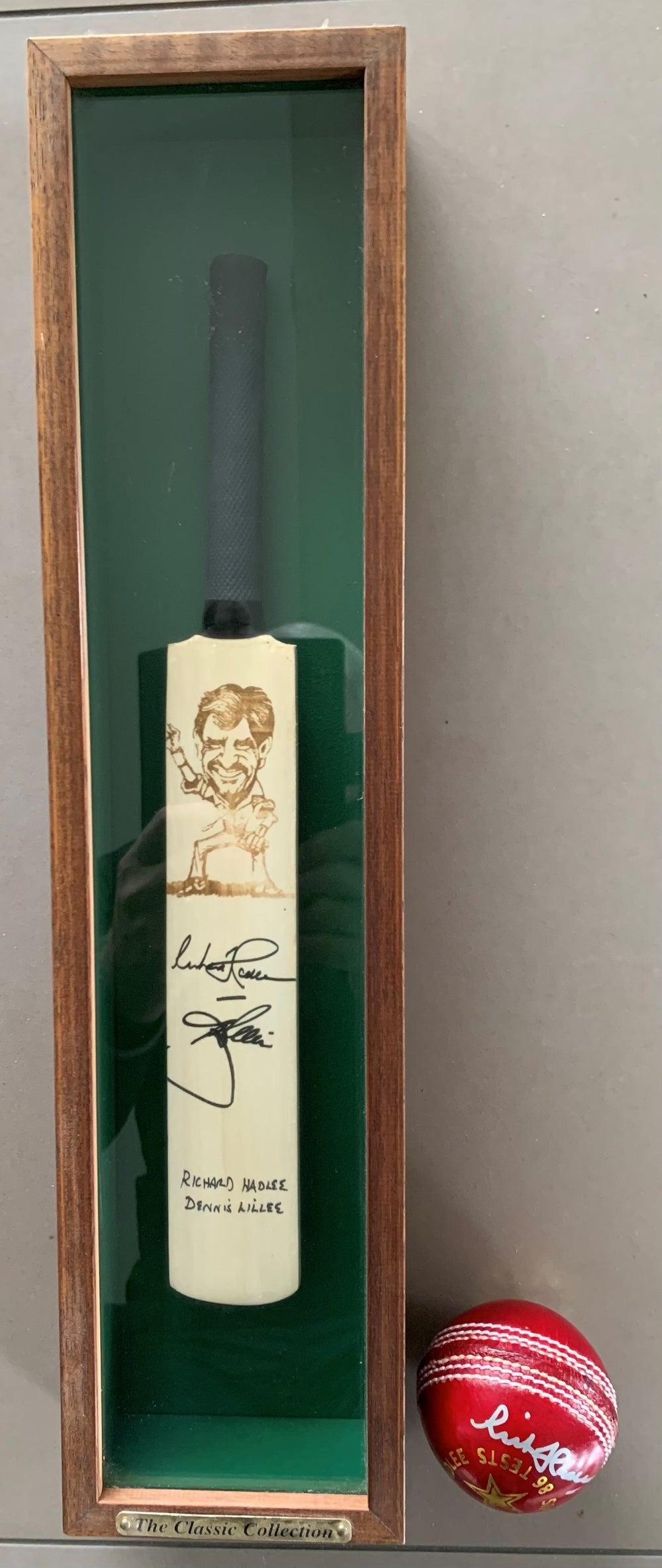 Mini Cricket Bat Framed - "Hadlee/Lillee"